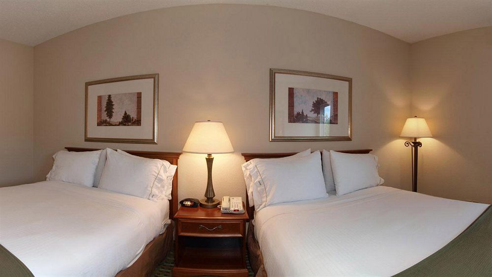 Baymont By Wyndham Cornelia Hotel Luaran gambar