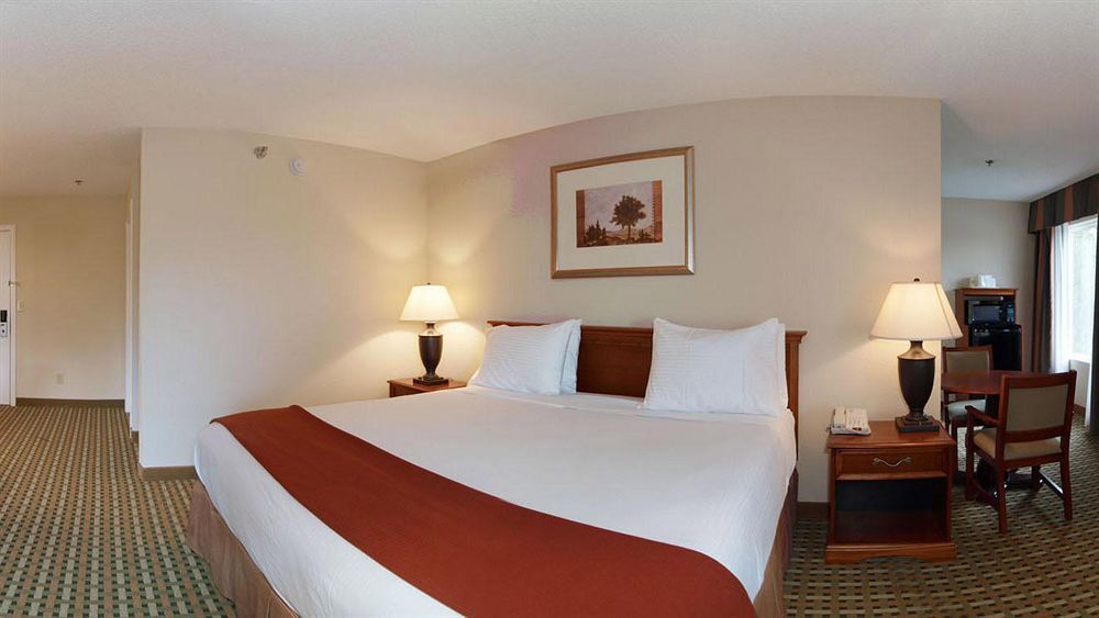 Baymont By Wyndham Cornelia Hotel Luaran gambar