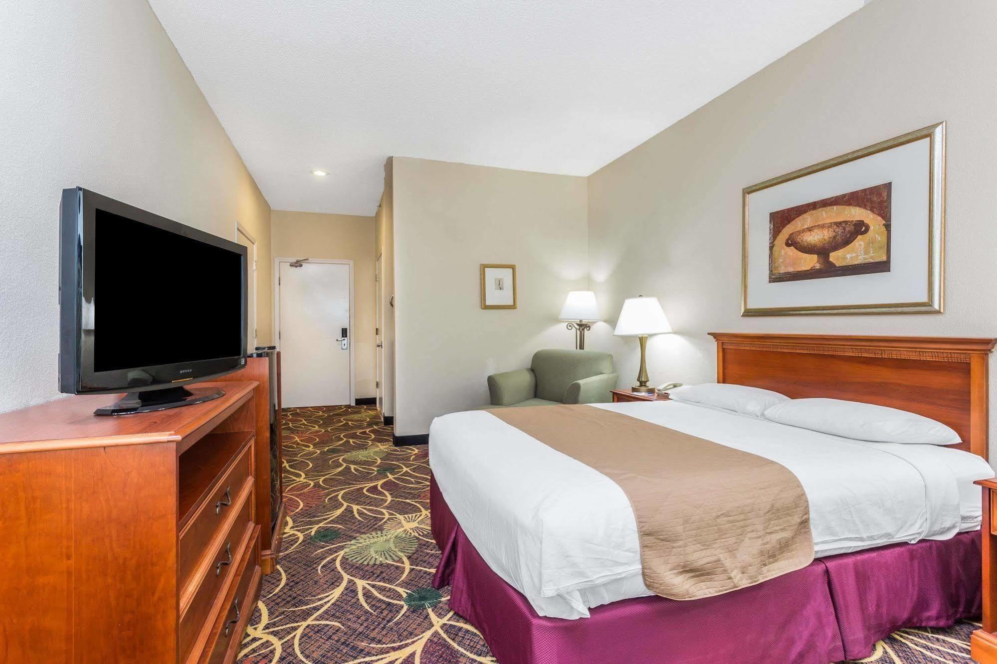 Baymont By Wyndham Cornelia Hotel Luaran gambar